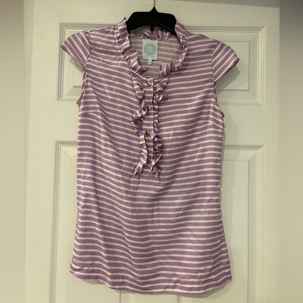 Chic Ruffled Cap Sleeve Blouse in Lavender Stripes